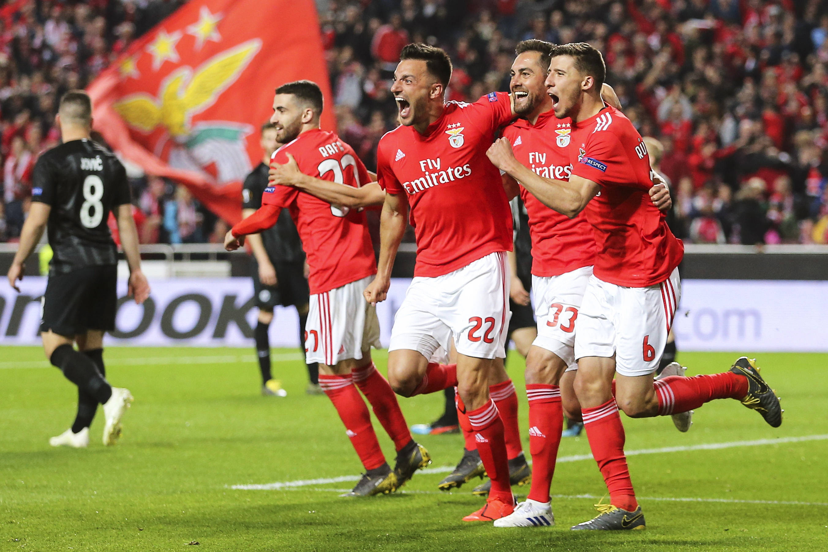 悟空体育app-包含加时末段皇家马德里回应争议：葡超节点到来，震撼外界，团队化学反应显著的词条